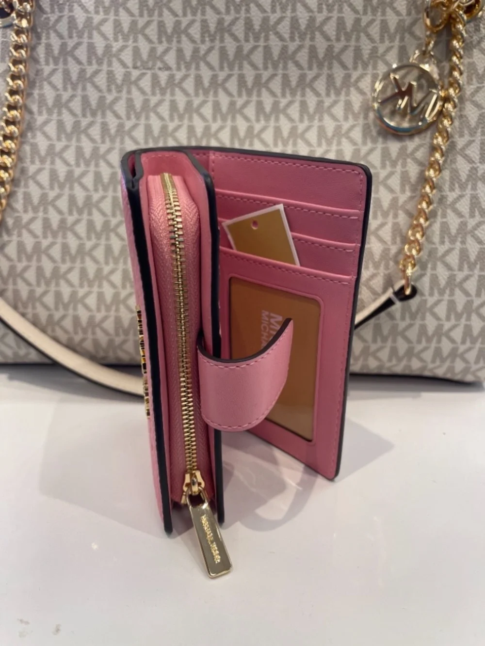 MICHAEL KORS Jet Set Travel Medium Logo Debossed Billfold Wallet Carnation  NWT